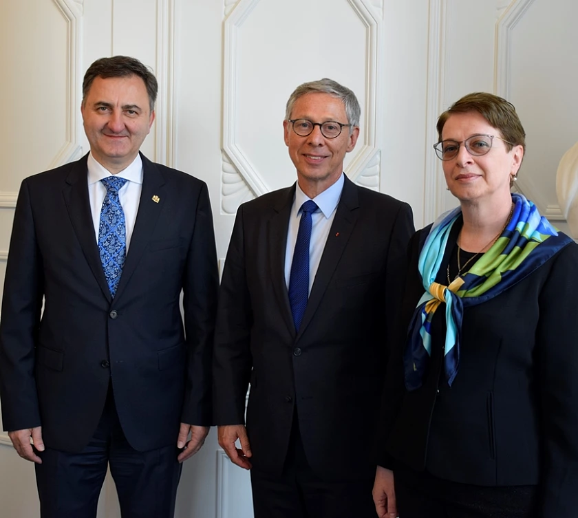 Treffen im Rathaus: Georgiens Botschafter Lado Chanturia, Bürgermeister Dr. Carsten Sieling und Prof. Dr. Nino Gvenetadze, oberste Gerichtspräsidentin Georgiens 