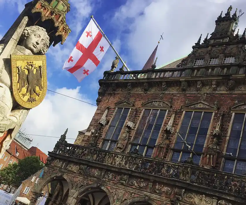 Georgien-Flagge am Bremer Rathaus