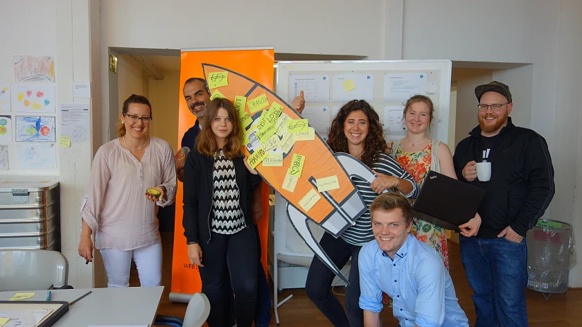 Die Teilnehmer des Digilabs (v.l.n.r.): Mariandreina Baasch, Martin Holi (LEMEX), Anna Sophie Hollstein, Chantal-Sadika Cavkic, Jonas Fromme, Sinja Gerwin, Florian Münchow 