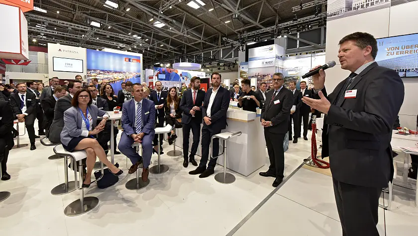 Senator Joachim Lohse Standeröffnung 