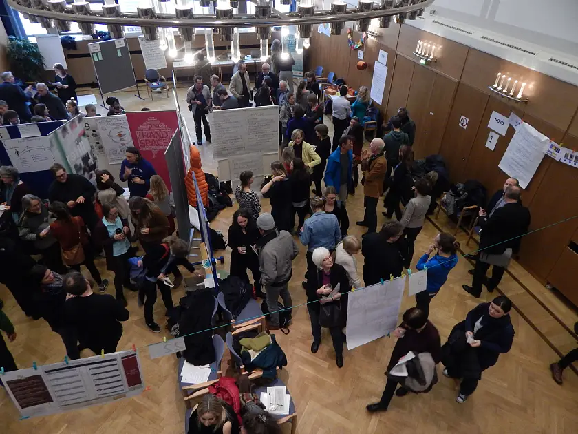 Viele Teilnehmende bei der Ideenmesse