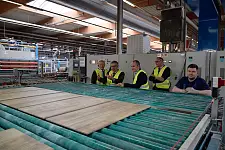 Beim Qualitätscheck: Dr. Rüdiger Grau, Bürgermeister Dr. Carsten Sieling, Dr. Albrecht Kumpmann und BIS-Geschäftsführer Nils Schnorrenberger (von links)