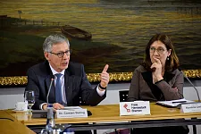 Informierten über die Ergebnisse der 2. Klausursitzung: Bürgermeister Carsten Sieling und Bürgermeisterin Karoline Linnert