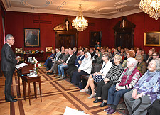 Bürgermeister Dr. Carsten Sieling begrüßte die Gäste im Kaminsaal des Rathauses 