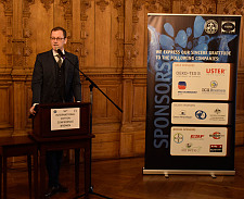 Senator Martin Günthner eröffnet die Internationale Baumwolltagung 2018.