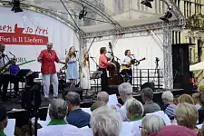 Musikalische Unterstützung durch: Nicolas, David, Luisa und Sara Jehn, Universitätsmusikdirektorin Susanne Gläß, Benny Grenz und Matthias Schinkopf