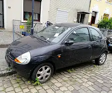 Ein nicht angemeldetes Fahrzeug im öffentlichen Straßenraum 