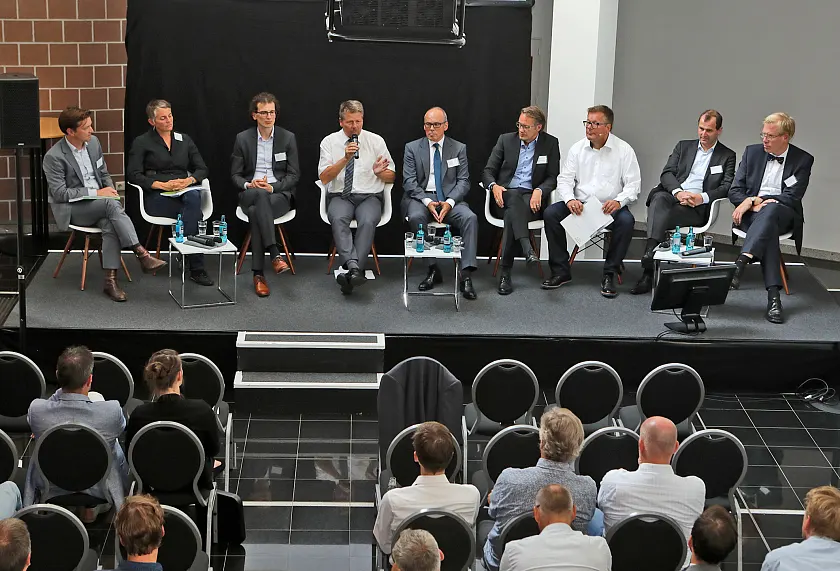 Gemeinsam stellten sie den Masterplan Green City Bremen der Öffentlichkeit vor. Quelle: BSAG