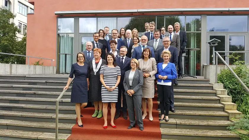 Das Foto zeigt die Delegationsmitglieder und Gäste des Strategietreffens