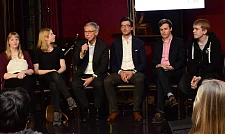 Diskussionsrunde mit Jugendlichen 