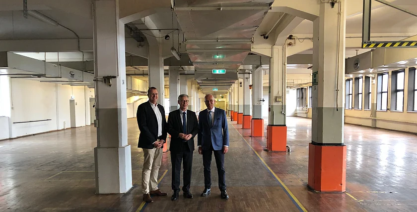 Die alten Fabrikgebäude bieten viel Platz für das neue Projekt