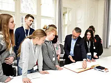 Einblick in das Goldene Buch der Stadt