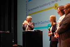 Bürgermeister Carsten Sieling beim Tag der Freiwilligen im Theater Bremen