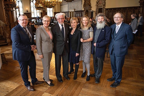 v.l.n.r.: Torsten Neuhoff, Bürgermeister von Bremerhaven, Senatorin Prof. Dr. Eva Quante-Brandt, Prof. em. Dr. Dr h.c. Gotthilf Hempel, Prof. Dr. Hildegard Westphal, wissenschaftliche Direktorin des ZMT, Prof. Dr. Antje Boetius, Direktorin des AWI, Prof. Ulrich Bathmann, Direktor des IOW, und Dietrich Nelle, Bundesministerium für Bildung und Forschung, jpg, 86.4 KB