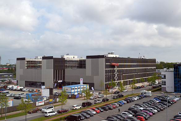 Forschungs- und Entwicklungszentrum auf vier Stockwerken: das ECOMAT
