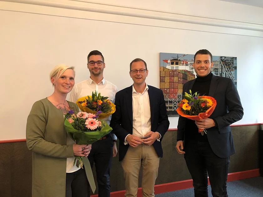 (v.l.n.r).: Stephanie Tschirner, Sascha Stubbe, Senator Martin Günthner und Demetrius Sackmann