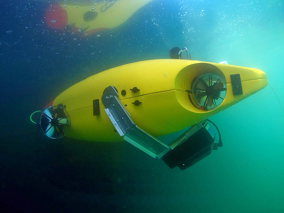 Von einfachen Manövern bis zu komplexen Missionen - autonomes Unterwasserfahrzeug »Dagon« des DFKI im Test vor Helgoland © DFKI