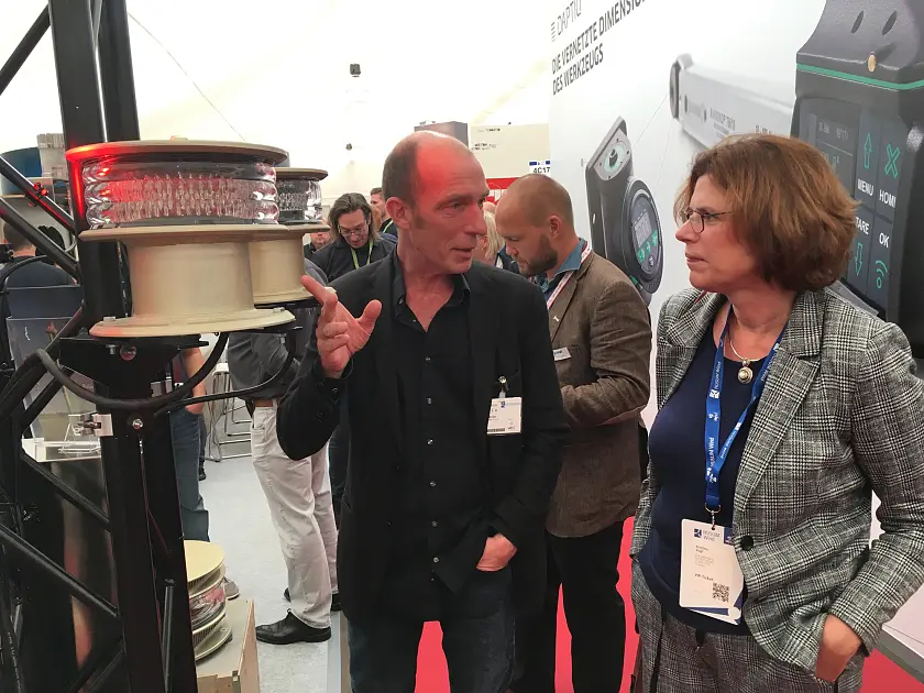 Gerd Möller, Geschäftsführer Lanthan und Senatorin Kristina Vogt