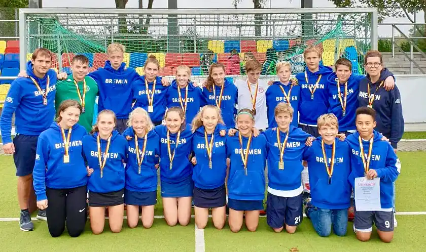 Die erfolgreichen Hockey-Teams der Oberschule Ronzelenstraße