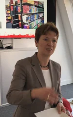 Senatorin Claudia Schilling bei der offiziellen Eröffnung des Jusitzzentrums II.