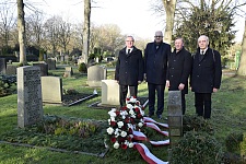 Gedenken auf dem Riensberger Friedhof - Horst Brüning, Bürgermeister Dr. Andreas Bovenschulte, Bürgerschaftspräsident Frank Imhoff, Senator a.D. Volker Kröning