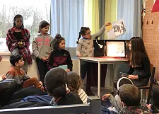 Gebanntes Zuhören beim Erzähltheater.