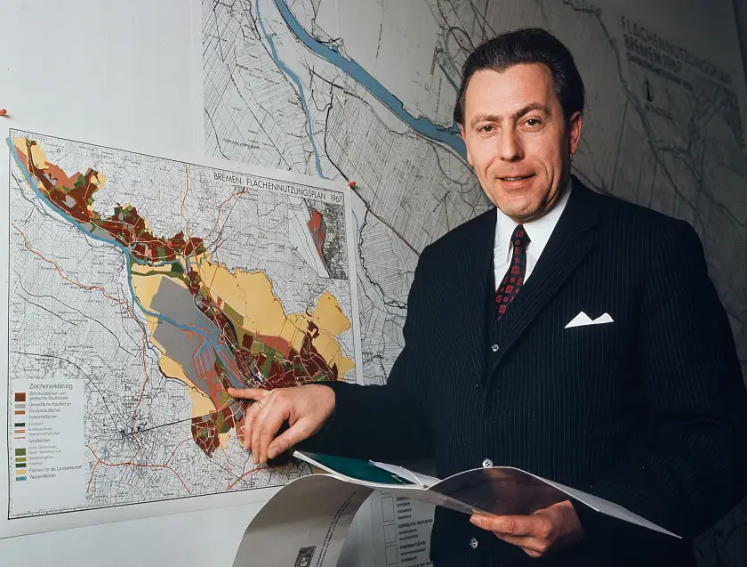 Stefan Seifriz, Bremer Senator für das Bauwesen von 1969 bis 1979