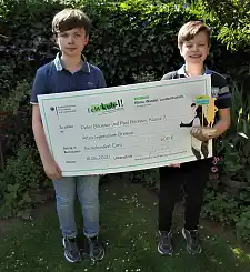 Peter und Paul Büchner (v.l.) freuen sich über ihren Erfolg