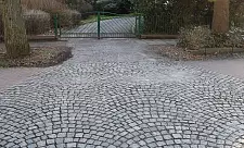 Symbolfoto Grundstücksüberfahrt, © Voth, ASV