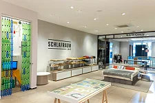 Für einen erholsamen Schlaf: Der Schlafraum Shop im Fairkaufhaus bietet regional, nachhaltig und ökologisch gefertigte Produkte.