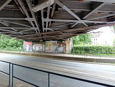 Die Eisenbahnüberführung Sebaldsbrücker Heerstraße hat das Ende ihrer technischen Nutzungsdauer erreicht und muss ersetzt werden (August 2018), © DB Netz AG