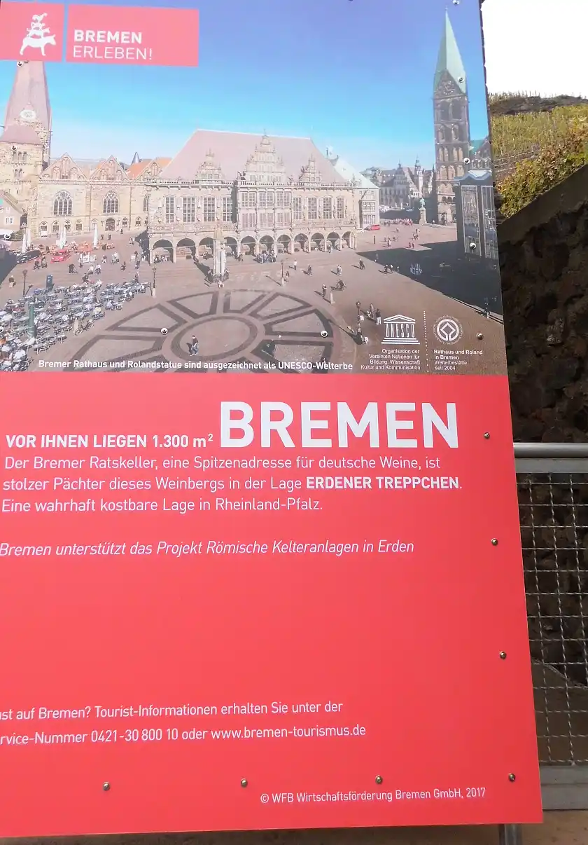 Infotafel am Bremer Weinberg an der Mosel Foto: Senatspressestelle