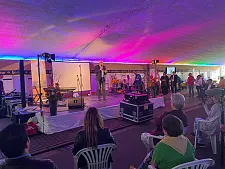 Bürgermeister Andreas Bovenschulte eröffnet die Jubiläumsfeier des Friedenstunnels. Foto: Senatspressestelle