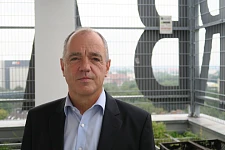 Ralf Perplies ist ab 1. Oktober 2021 Leiter der Volkshochschule Bremen. Foto: vhs