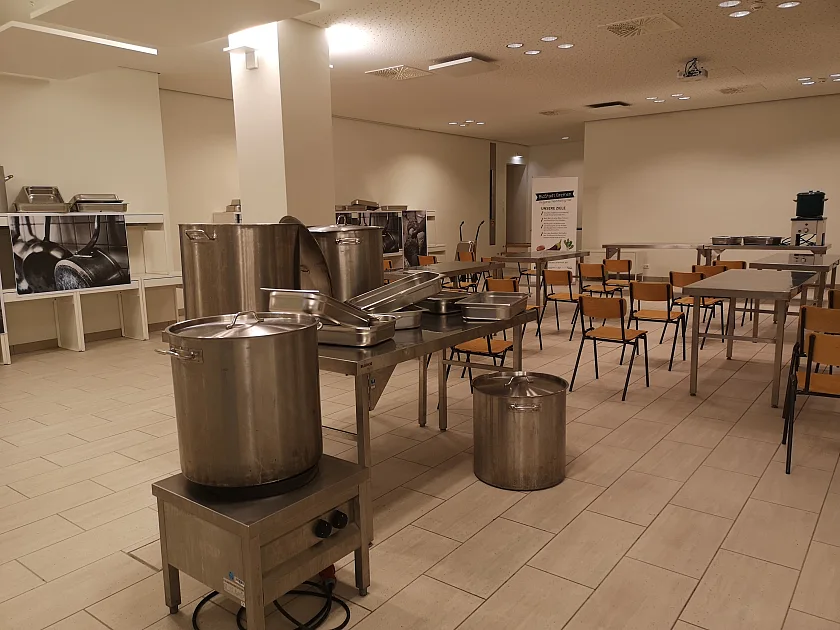 Die Küche bietet ein professionelles Umfeld für das Kochen im Großküchen-Maßstab. Foto: SKUMS/BioStadt Bremen
