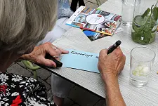 Brainstorming zum Start: World Cafés an Thementischen. Foto: Klimaquartier Schweizer Viertel, Fotograf: Martin Rospek