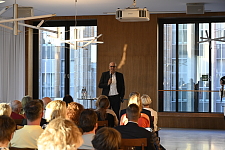 Bürgermeister Andreas Bovenschulte bei seiner Rede beim 2. Buchhandlungspreis im Johann Jacobs Haus. Foto. Senatspressestelle