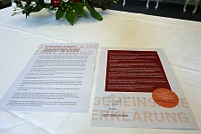 Die Gemeinsame Erklärung gegen Sexismus und sexuelle Belästigung. Foto: Senatspressestelle