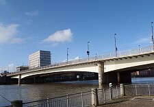 Seitenansicht der Wilhelm-Kaisen-Brücke, Foto: ASV
