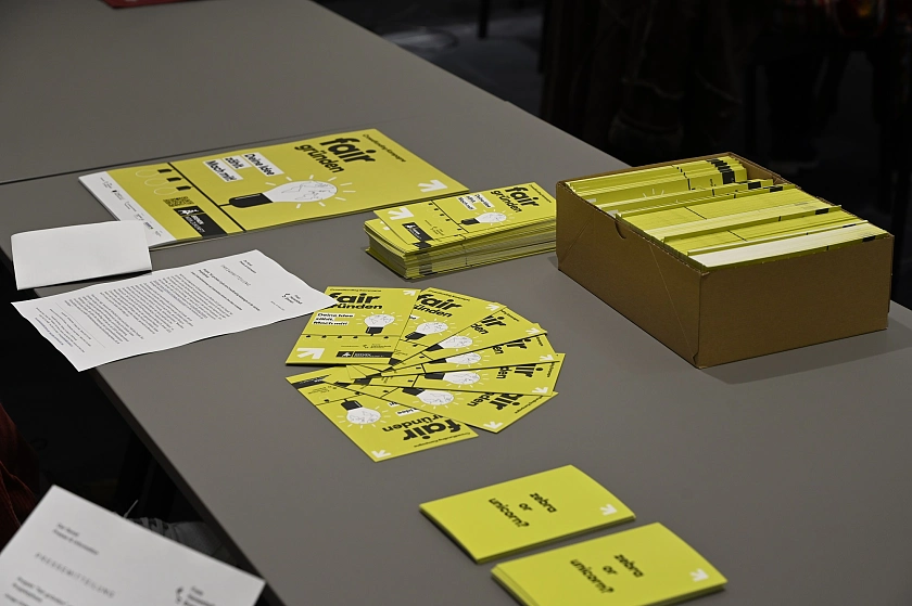 Zu dem Programm Fair gründen gibt es umfangreiches Informationsmaterial. Foto: Senatspressestelle