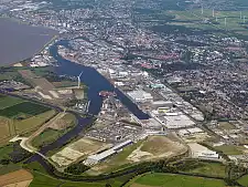 Das Logistikzentrum entsteht im südlichen Fischereihafen in Bremerhaven. Foto: SCHEER