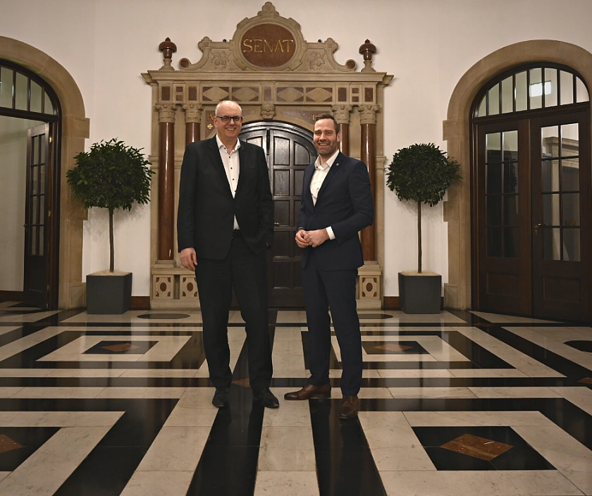 Bürgermeister Bovenschulte empfängt den Bundesvorsitzenden der Gewerkschaft der Polizei (GdP), Jochen Kopelke, zum Antrittsbesuch. Foto: Senatspressestelle