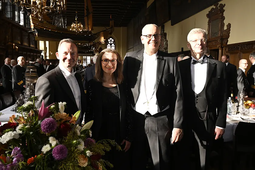 479. Schaffermahlzeit: Ehrengast Bundesminister Volker Wissing, Sigrid Nikutta (Vorstand Güterverkehr Deutsche Bahn und Vorstandsvorsitzende DB Cargo AG), Bürgermeister Andreas Bovenschulte und der Verwaltende Vorsteher von Haus Seefhart, Henry Lamotte
