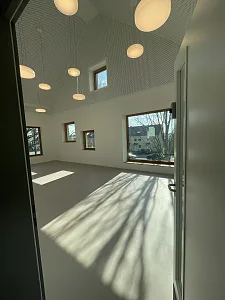 Helle und großzügige Räume prägen die Kita. Foto: Senatspressestelle