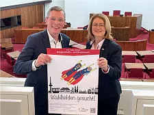 Bürgerschaftspräsident Frank Imhoff und Vize-Präsidentin Antje Grotheer unterstützen die Kampagne Wahlhelden gesucht!. Foto: Statistisches Landesamt
