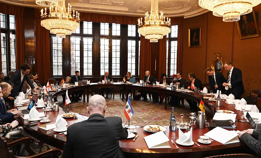 Die Konferenz tagte im Senatssaal des Rathauses. Foto: Senatspressestelle