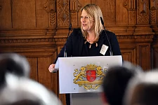 Bürgermeisterin und Senatorin für Klimaschutz, Umwelt, Mobilität, Stadtentwicklung und Wohnungsbau Dr. Maike Schaefer dankte den Partnerunternehmen für ihren engagierten Einsatz im betrieblichen Umweltschutz. Foto: Umwelt Unternehmen, Fotograf Michael Bahlo