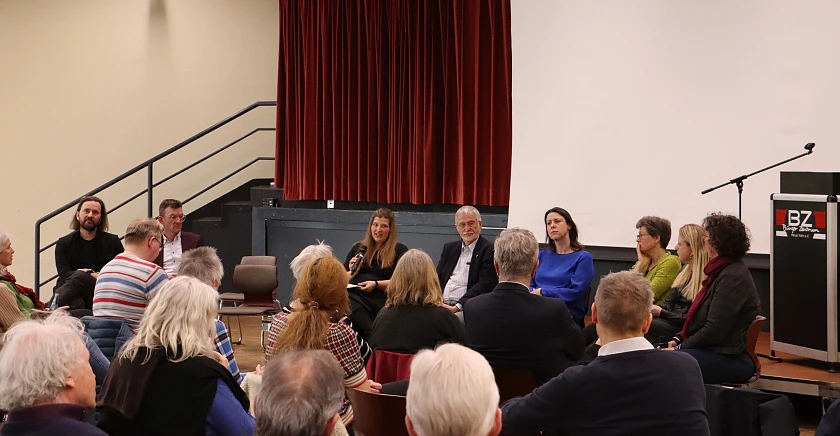 Diskussion im Fishbowl-Format. Foto: Gesundheitsressort