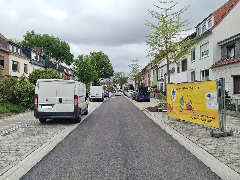 Zwischen Quintschlag und An der Grenzpappel ist ein weiteres Teilstück der Radpremiumroute D.15 fertig gestellt. Bild: ASV