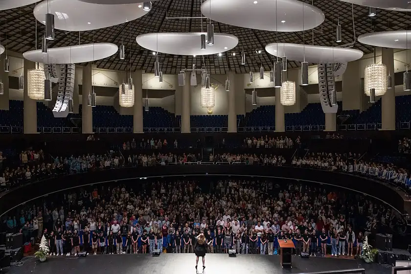 Preisträgerkonzert - Blick in den Kuppelsaal in Hannover. Foto: Helge Krückeberg / DCW / DMR